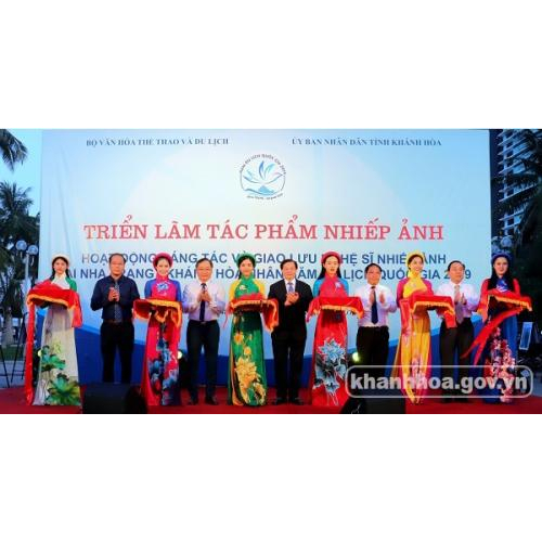 Triển lãm 100 tác phẩm nhiếp ảnh về Nha Trang – Khánh Hòa